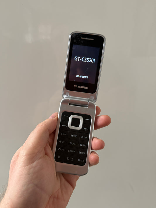 Samsung GT-C3520 – New Flip Phone | Unlocked | Silver