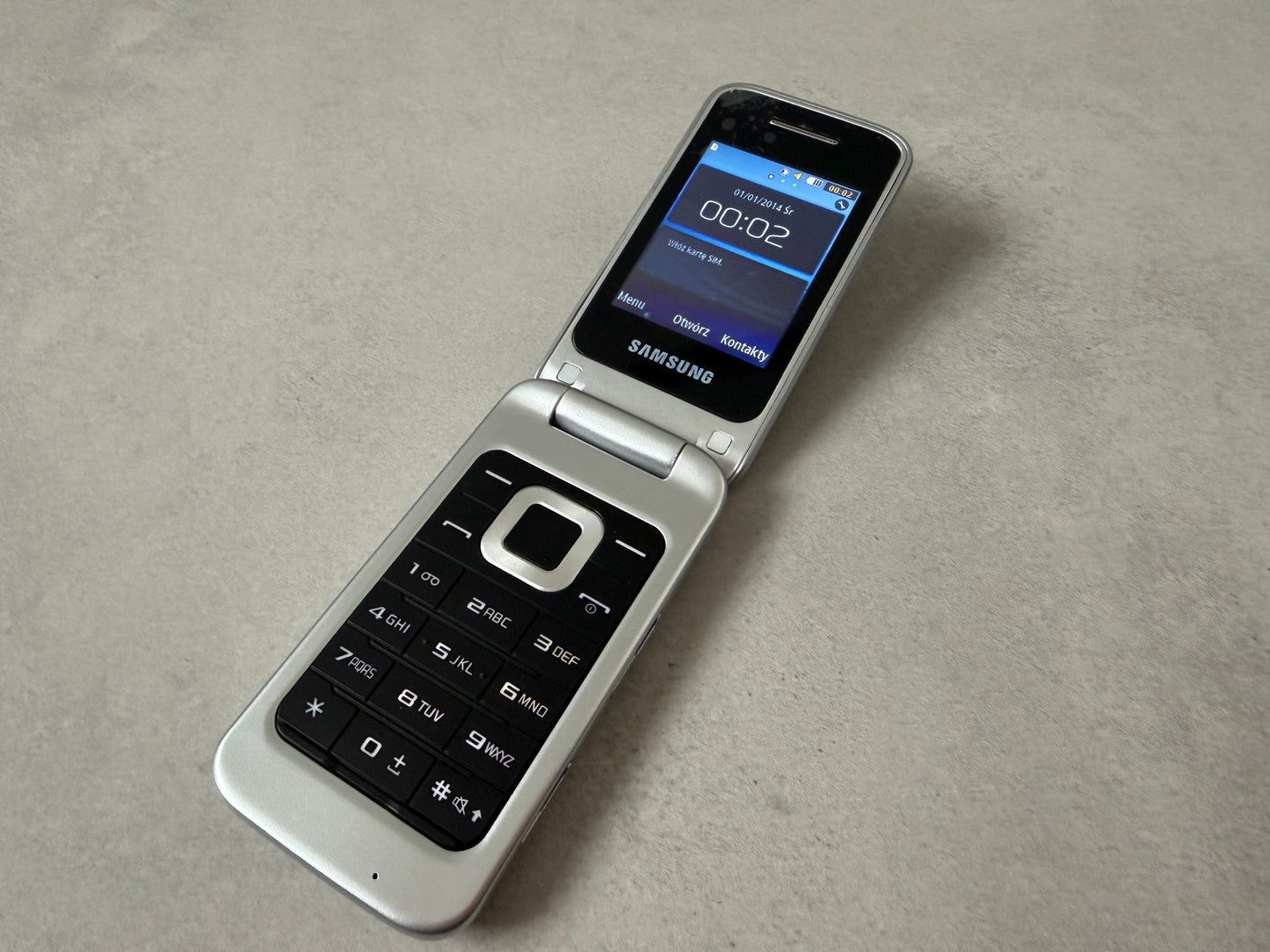 Samsung GT-C3520 – New Flip Phone | Unlocked | Silver